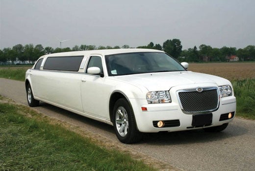 Chrysler 300C Stretchlimousine bis 8 Personen mieten in NRW – 3