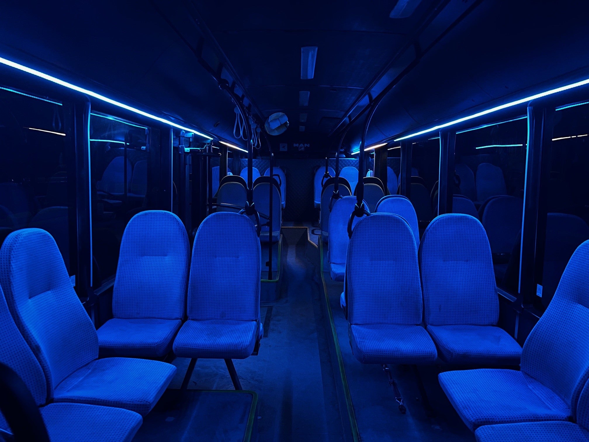 Partybus bis 45 Personen mieten – Köln, Düsseldorf, Bochum & NRW