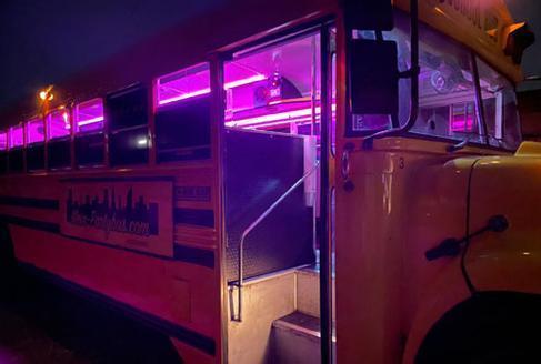 Amerikanischer Schoolbus-Partybus bis 30 Personen mieten in NRW – 2