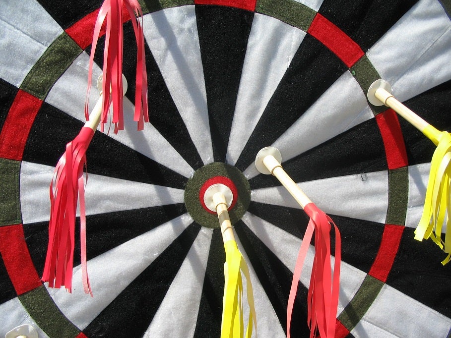 XXL Dartscheibe mieten ~ aufblasbares Riesendart (2,5 m) ~ Dartspiel für jedes Event – 3