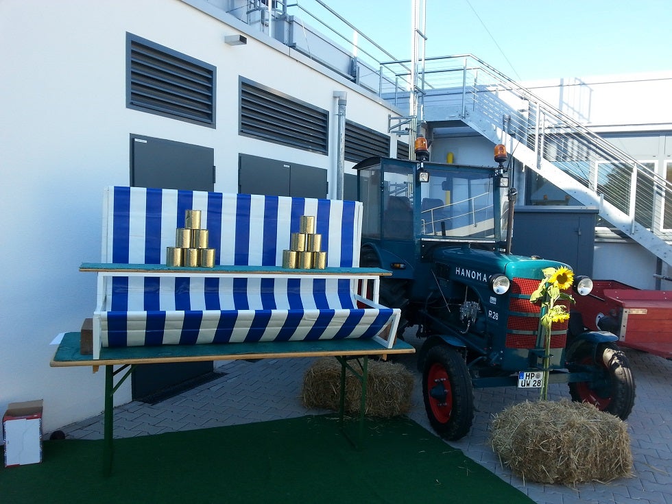 Dosenwerfen mieten – nostalgischer Wurfstand mit Messingdosen | Oktoberfest & Nostalgiemarkt – 2