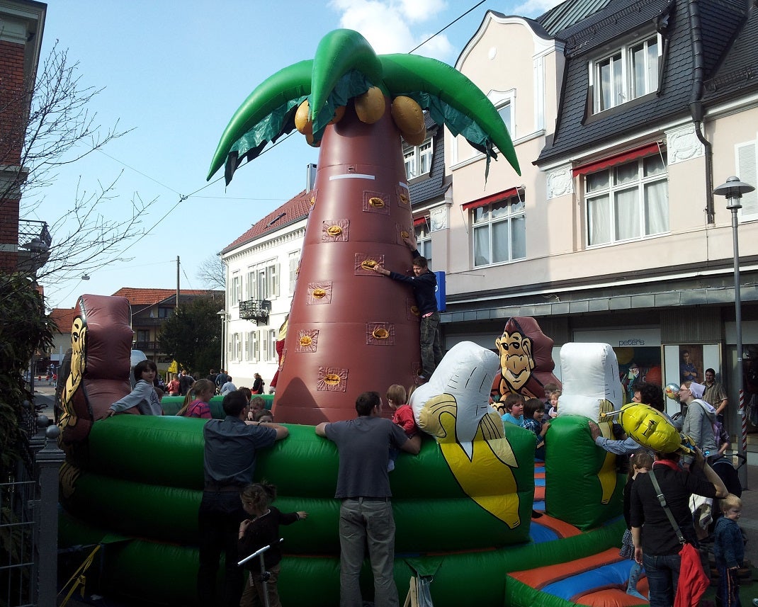 Banana-Kletterpalme mieten ~ Kletter- & Hüpfturm für 14–16 Kinder – 4