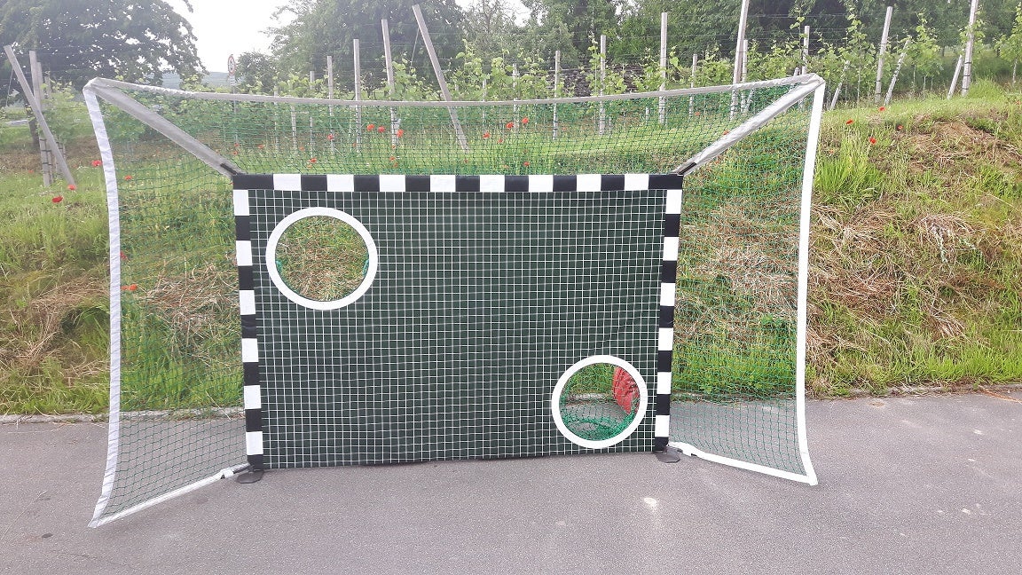 Torwand mieten – klassische Fußball-Torwand mit Fangnetz | Sportstudio-Feeling