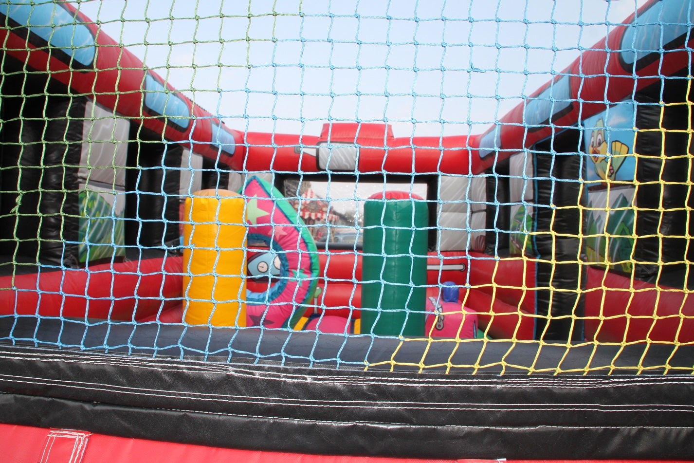 Hüpfburg Happy Bus mieten ~ Multiplay-Springburg für bis zu 16 Kinder – 3