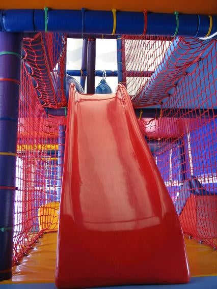 Spielmobil Adventure Park mieten – Bällebad, Rutsche & Kletterspaß für Kinder – 3