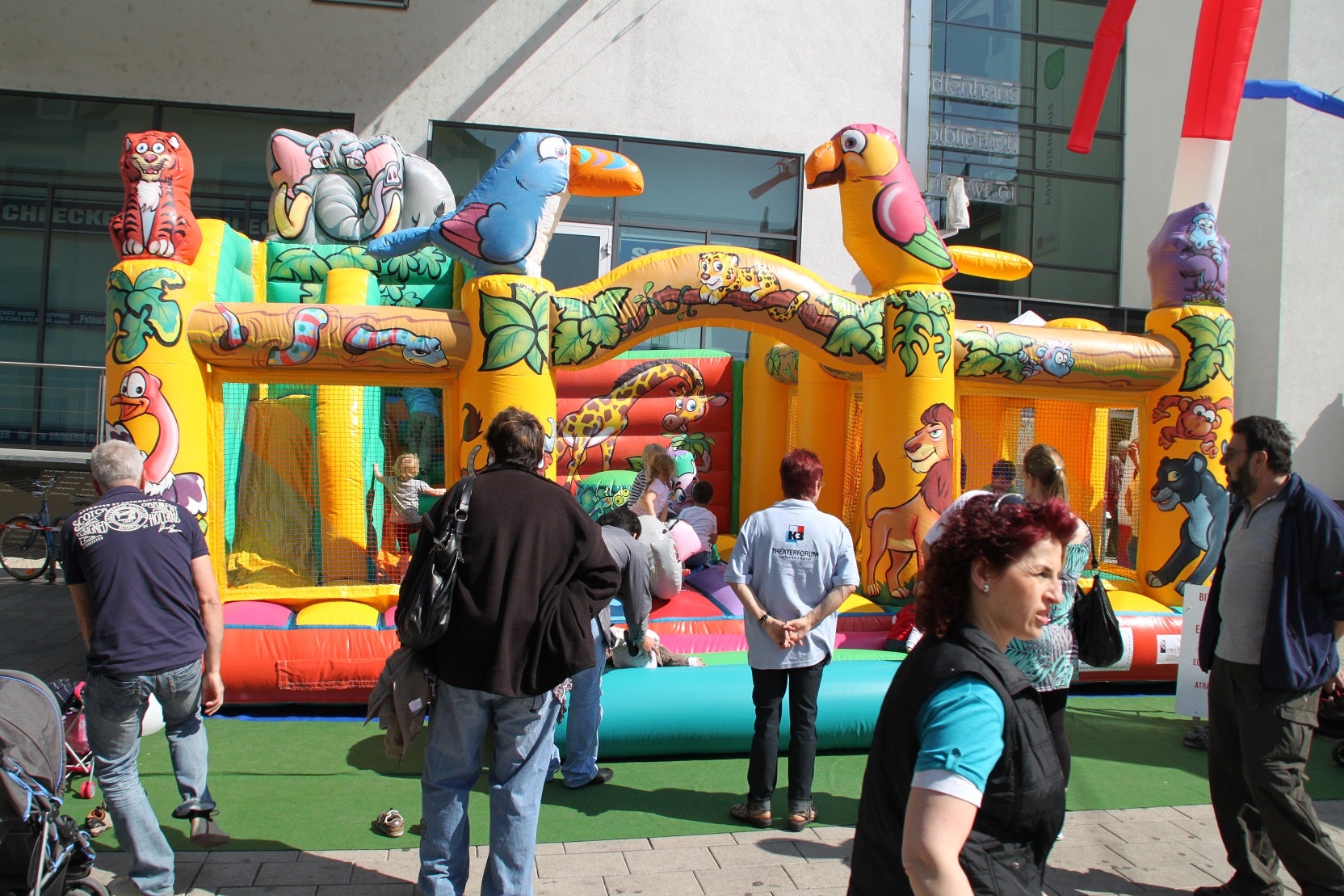 Hüpfburg Safari mieten ~ Multiplay mit Rutsche & Hindernissen für bis zu 18 Kinder – 4