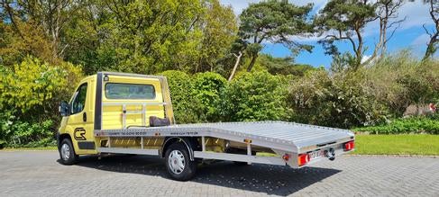 Abschleppwagen / Autotransporter mieten – 3500 kg, 1500 kg Nutzlast (Wurster Nordseeküste) – 2