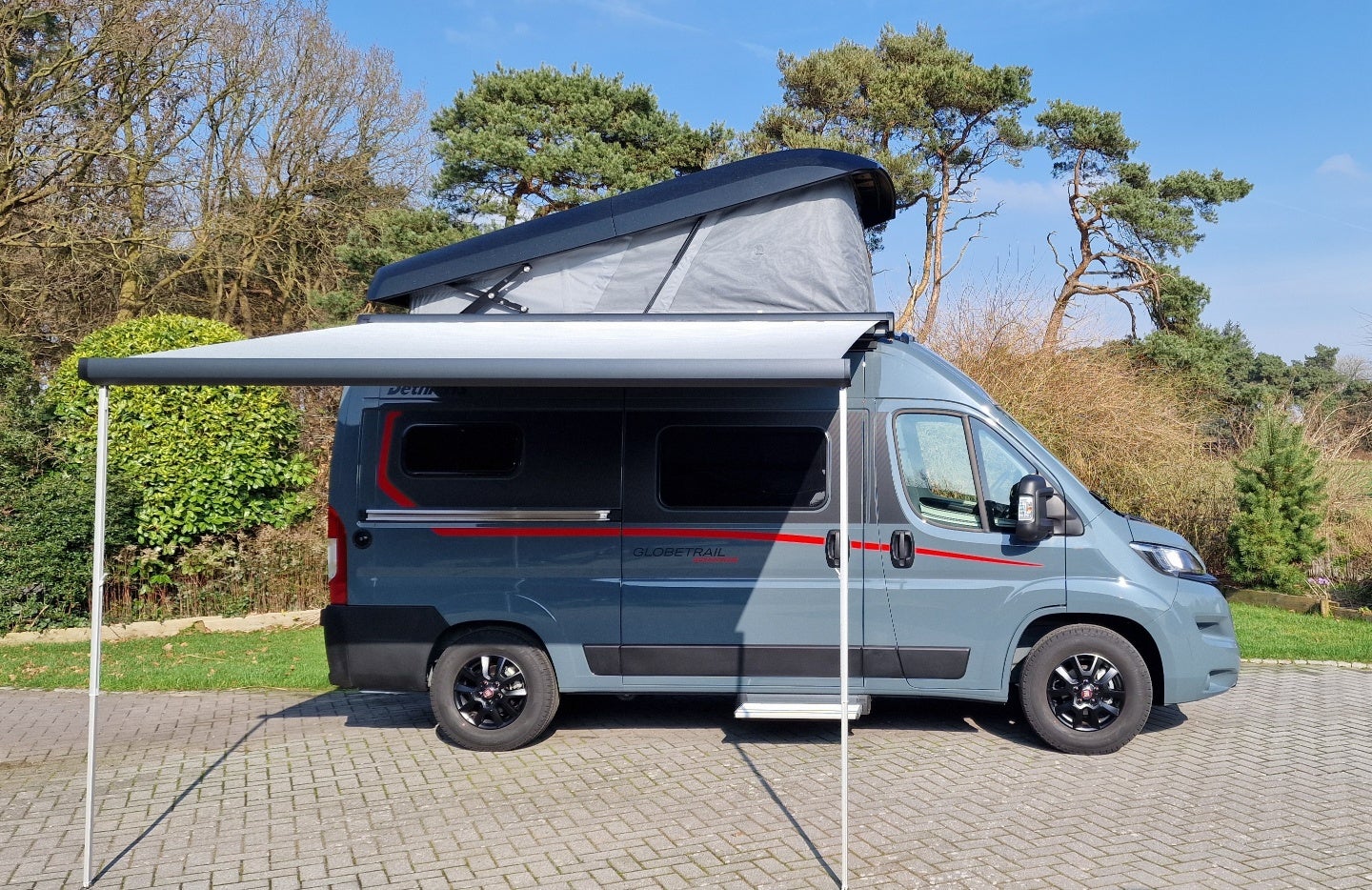 Wohnmobil mieten – Dethleffs Globetrail 540 Advantage Camper Van mit Aufstelldach & Markise (Wurster Nordseeküste) – 2