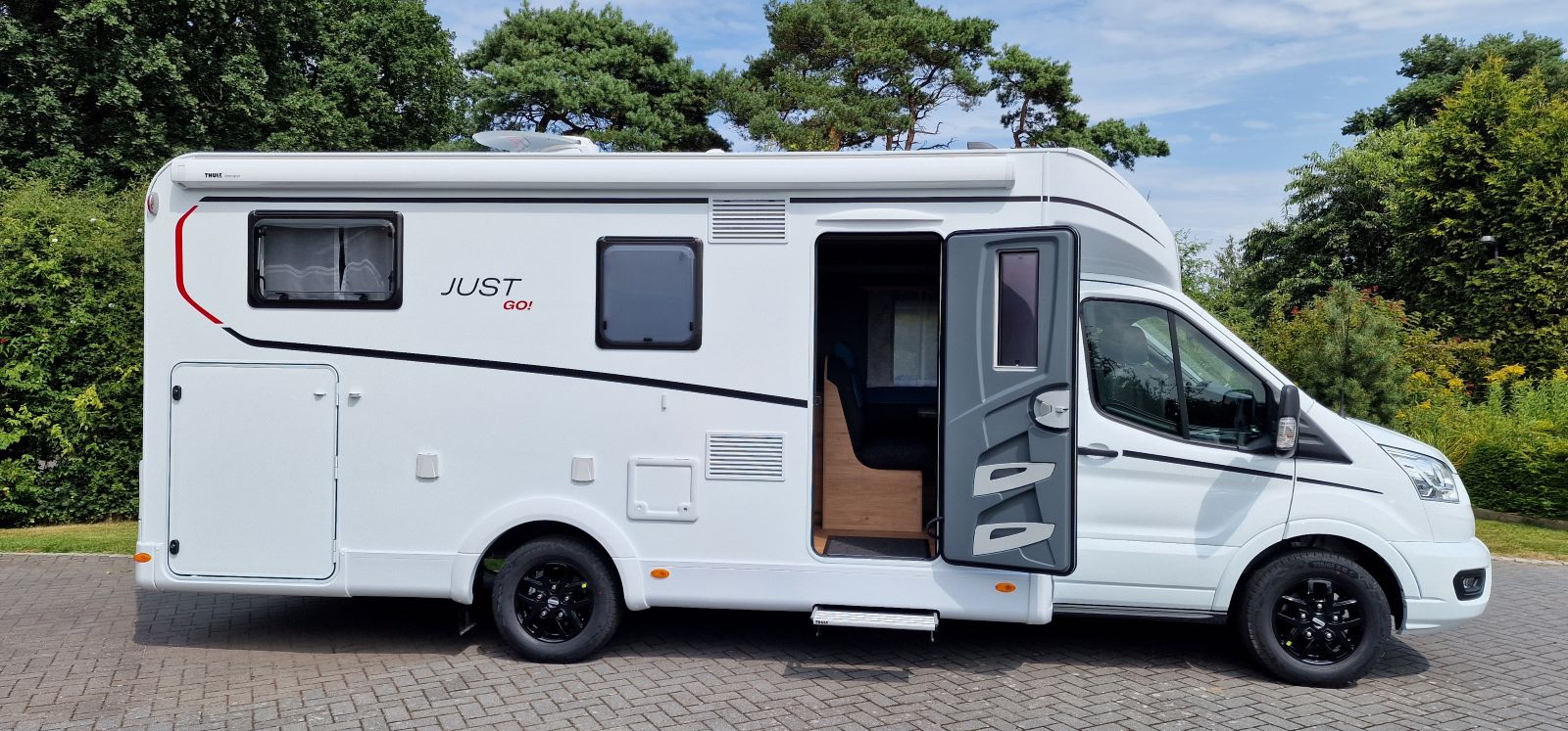 Wohnmobil mieten – Dethleffs Just Go T 7055 EB Automatik, Sat, Navi, Markise (Wurster Nordseeküste) – 4