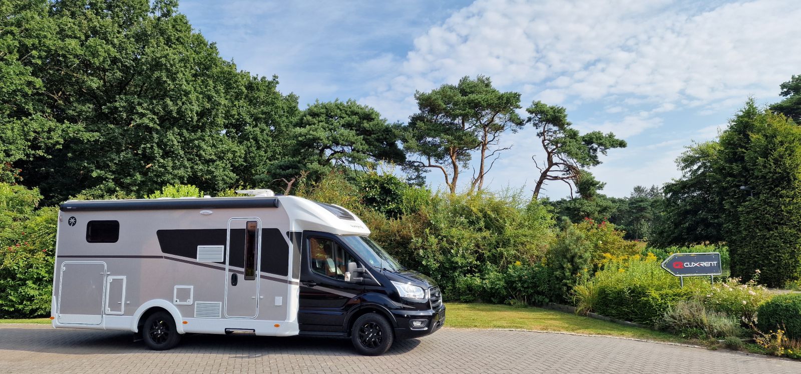 Wohnmobil mieten – Sunlight T 680 Automatik für bis zu 4 Personen, Sat, Navi, Markise (Wurster Nordseeküste) – 3