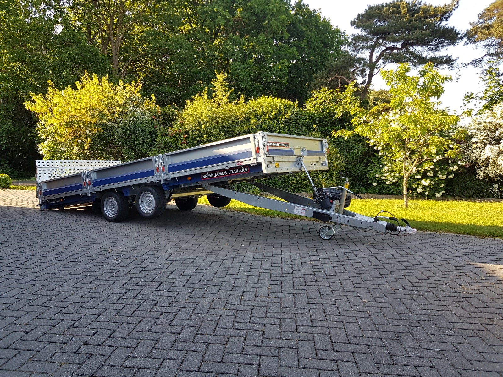 Multifunktionsanhänger mieten – Brian James Cargo Connect, 3500 kg, 5 m, 100 km/h (Wurster Nordseeküste) – 2