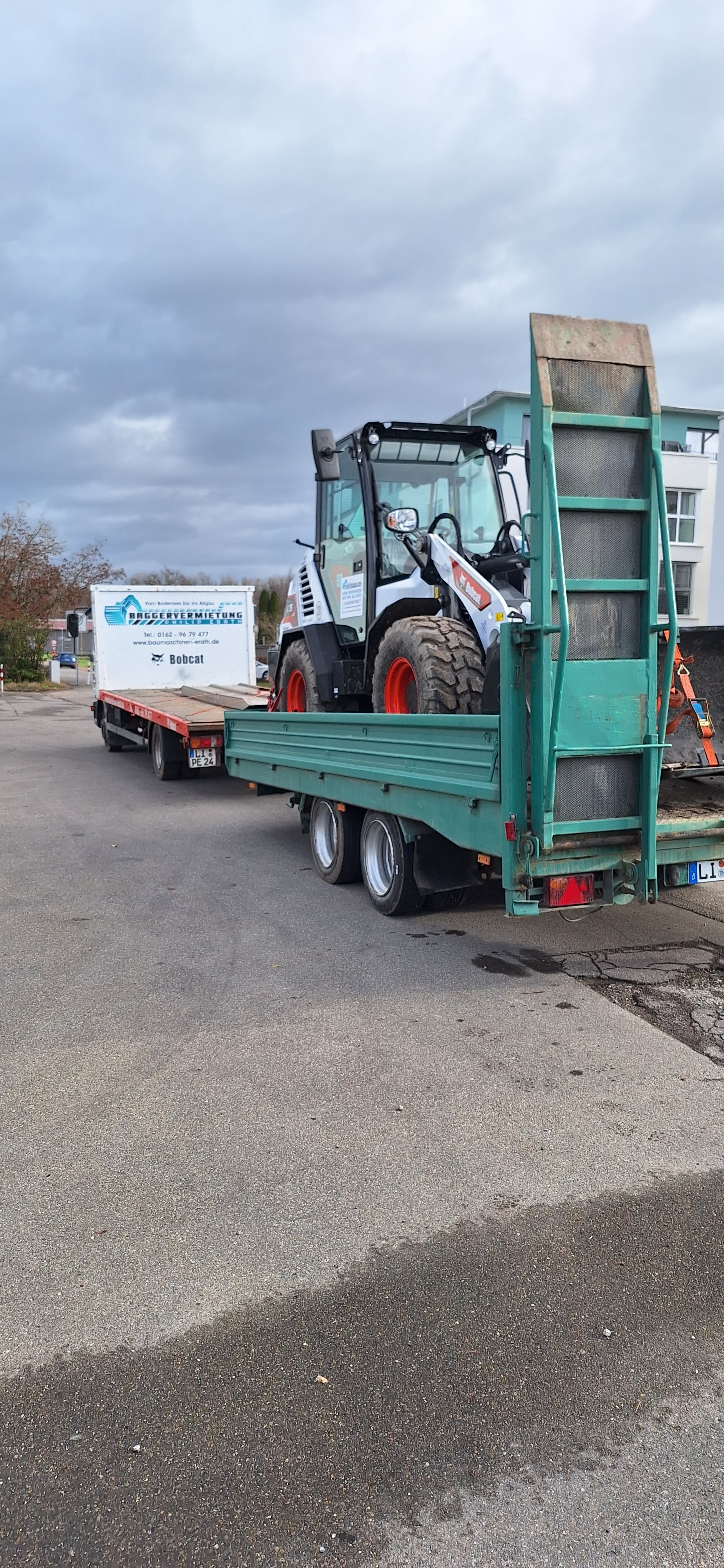 MAN 7,49 t Baumaschinen-Transporter & 11 t Tieflader mieten – 2