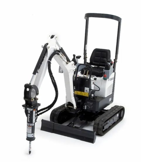 Bobcat E10 Minibagger mieten – 1,2 t, nur 70 cm breit, ab 73 € netto/Tag – 3