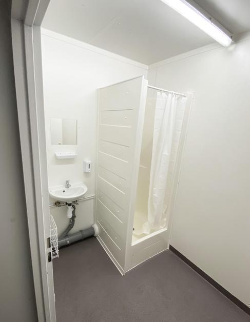 Sanitärcontainer mieten | Toilettencontainer Damen/Herren/Unisex 20 Fuß – 4