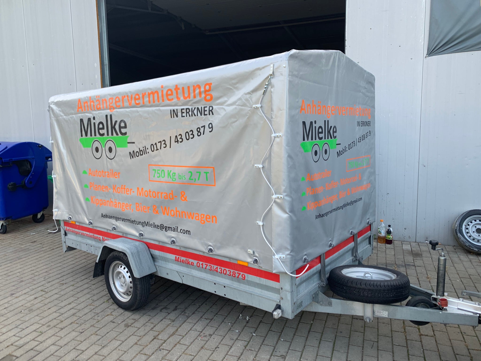 Motorradanhänger 1000 kg mieten – gebremst für bis zu 3 Motorräder, 100 km/h – 4