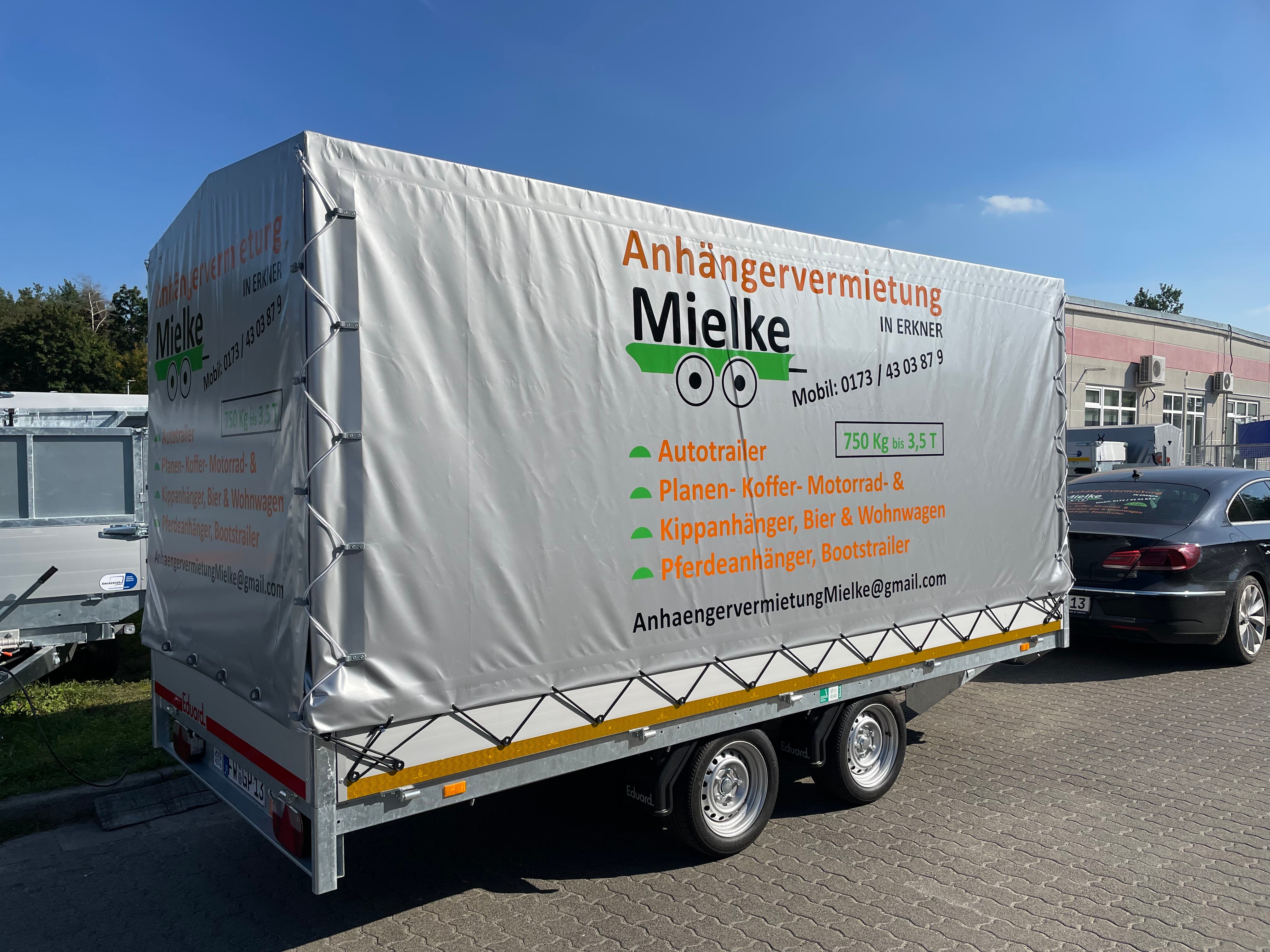 Planenanhänger 2t mieten – 4m x 1,8m x 1,8m | Umzug & Transport, 100 km/h