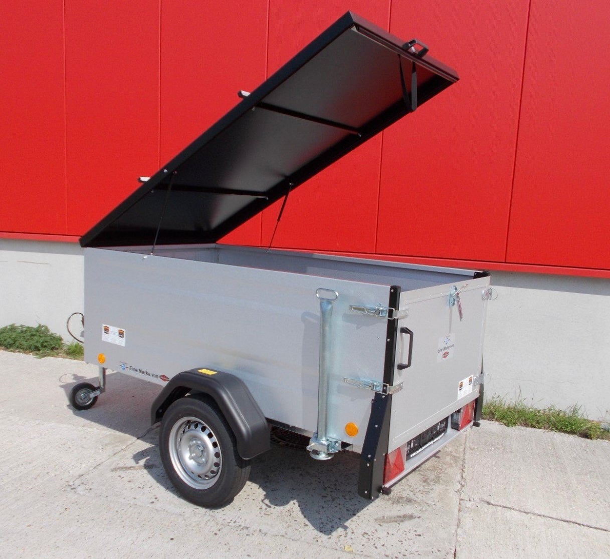 Kofferanhänger 750 kg mieten – abschließbar für Angeln, Rad, Camping & Urlaub – 3