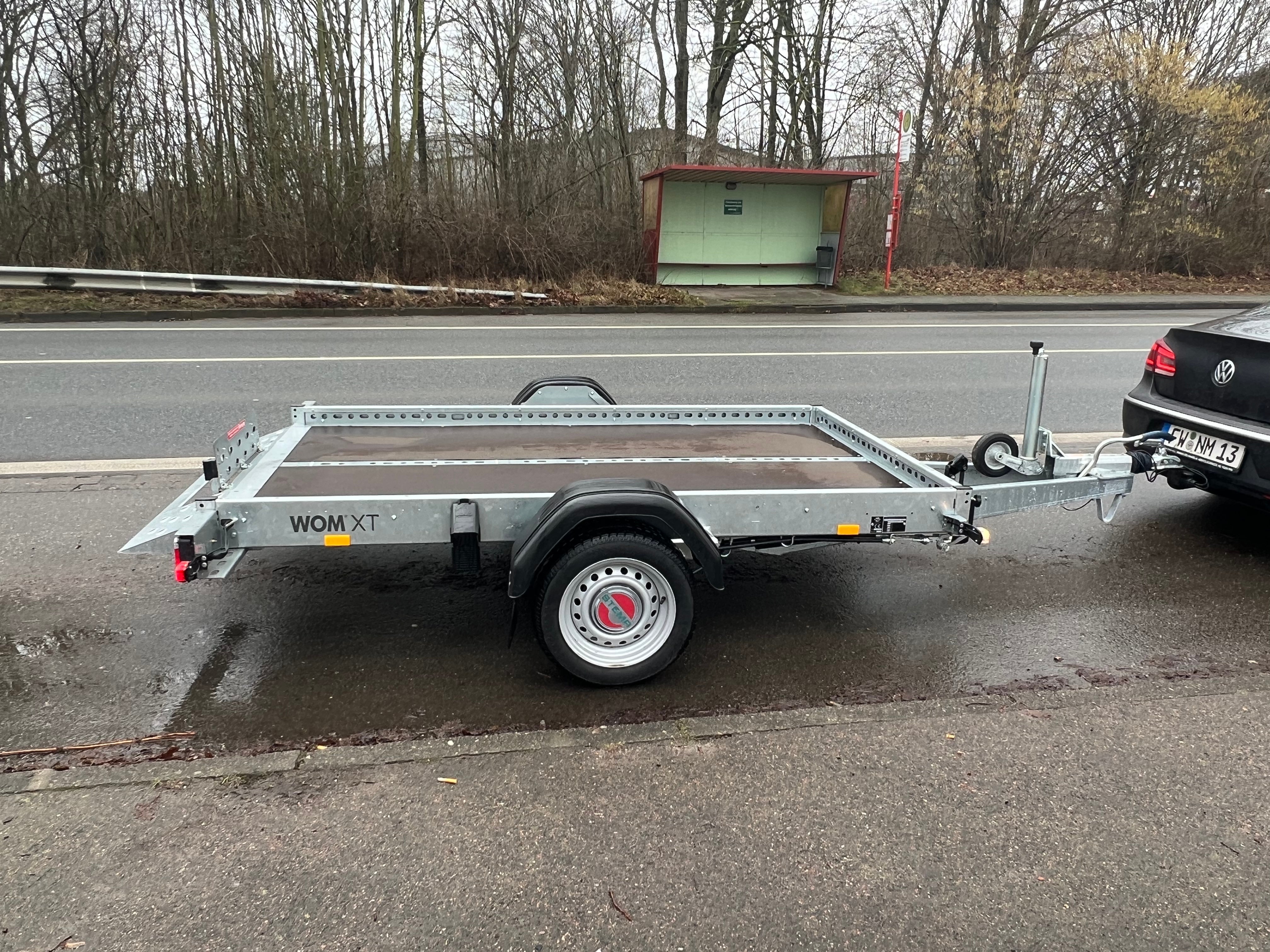 Absenkanhänger 1,3t mieten – Multitransporter für Motorrad, Quad & Rollstuhl – 3