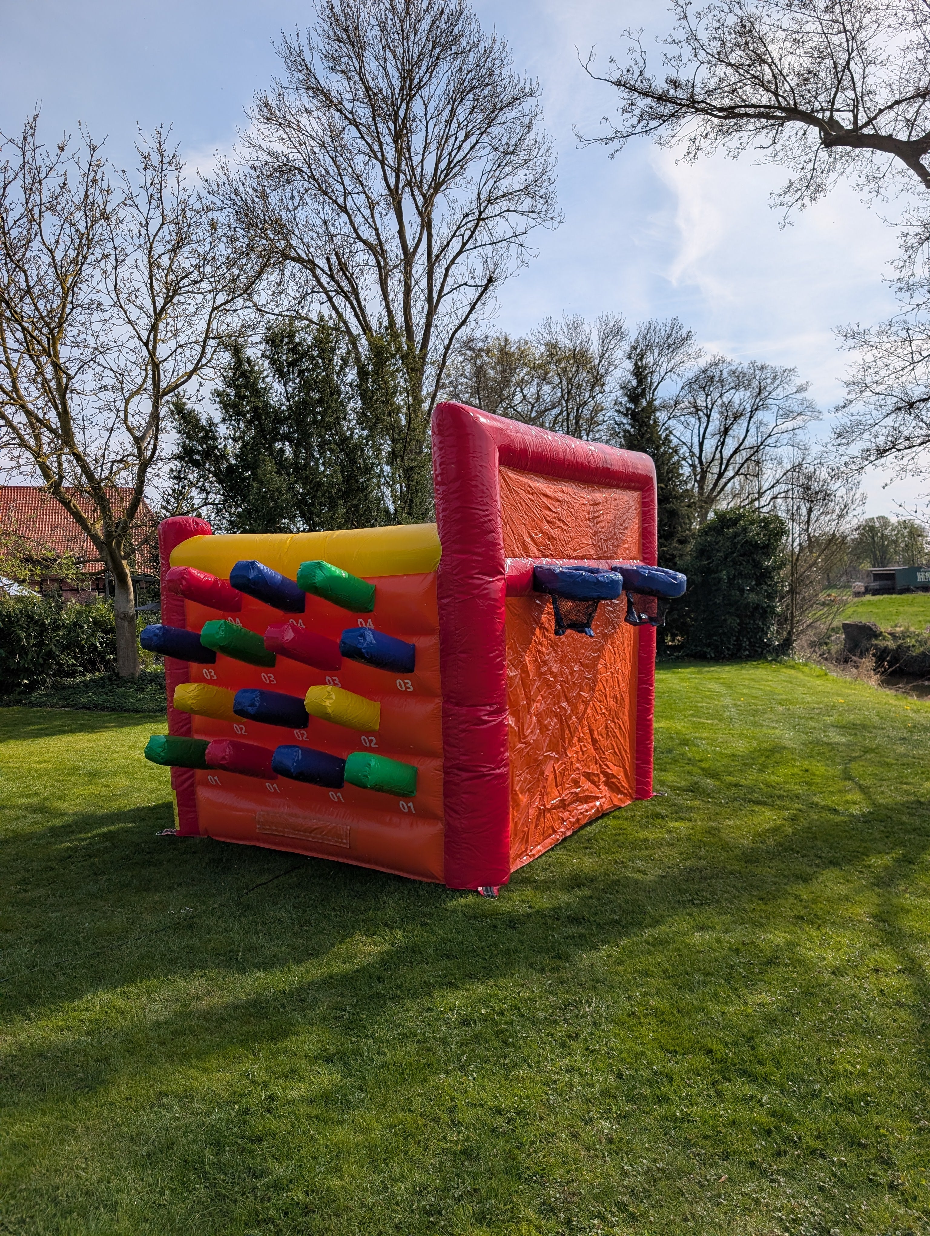 Spielewürfel 4-in-1 mieten – Riesendart, Torwand, Ringe & Basketball – 3
