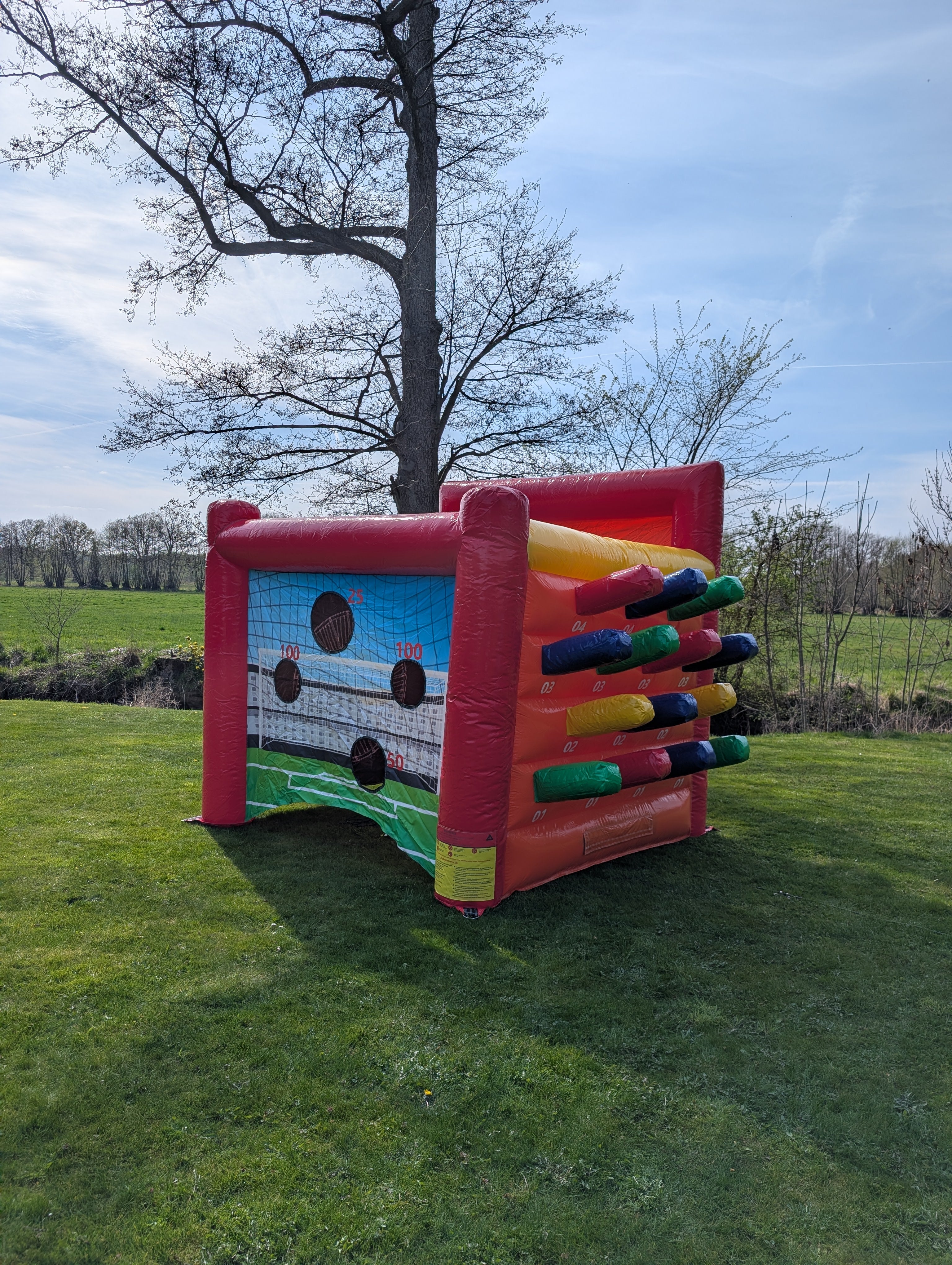 Spielewürfel 4-in-1 mieten – Riesendart, Torwand, Ringe & Basketball – 2