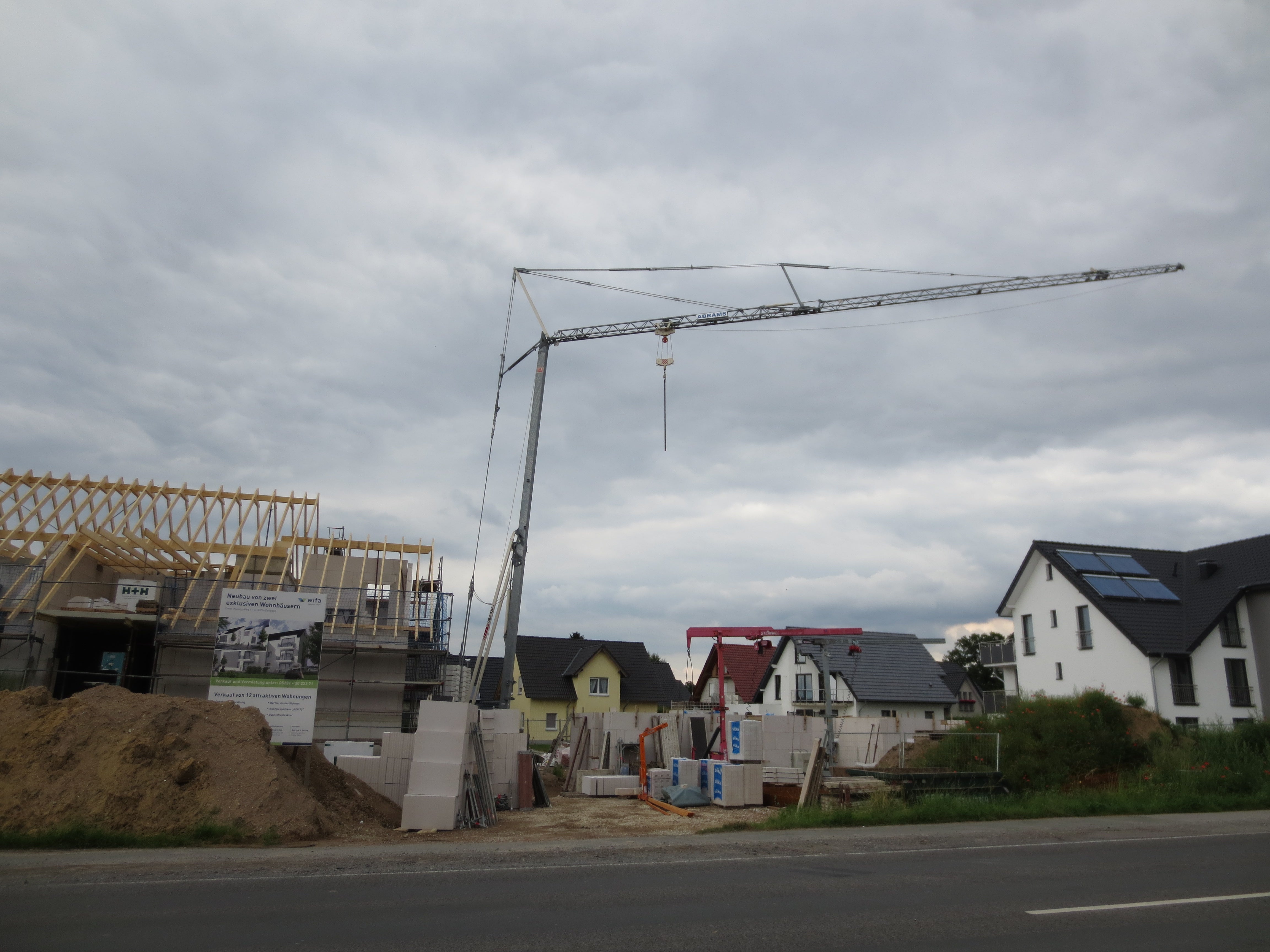 Baukran mieten – 32 m Ausladung (CBR32Plus), bis 4.000 kg Traglast