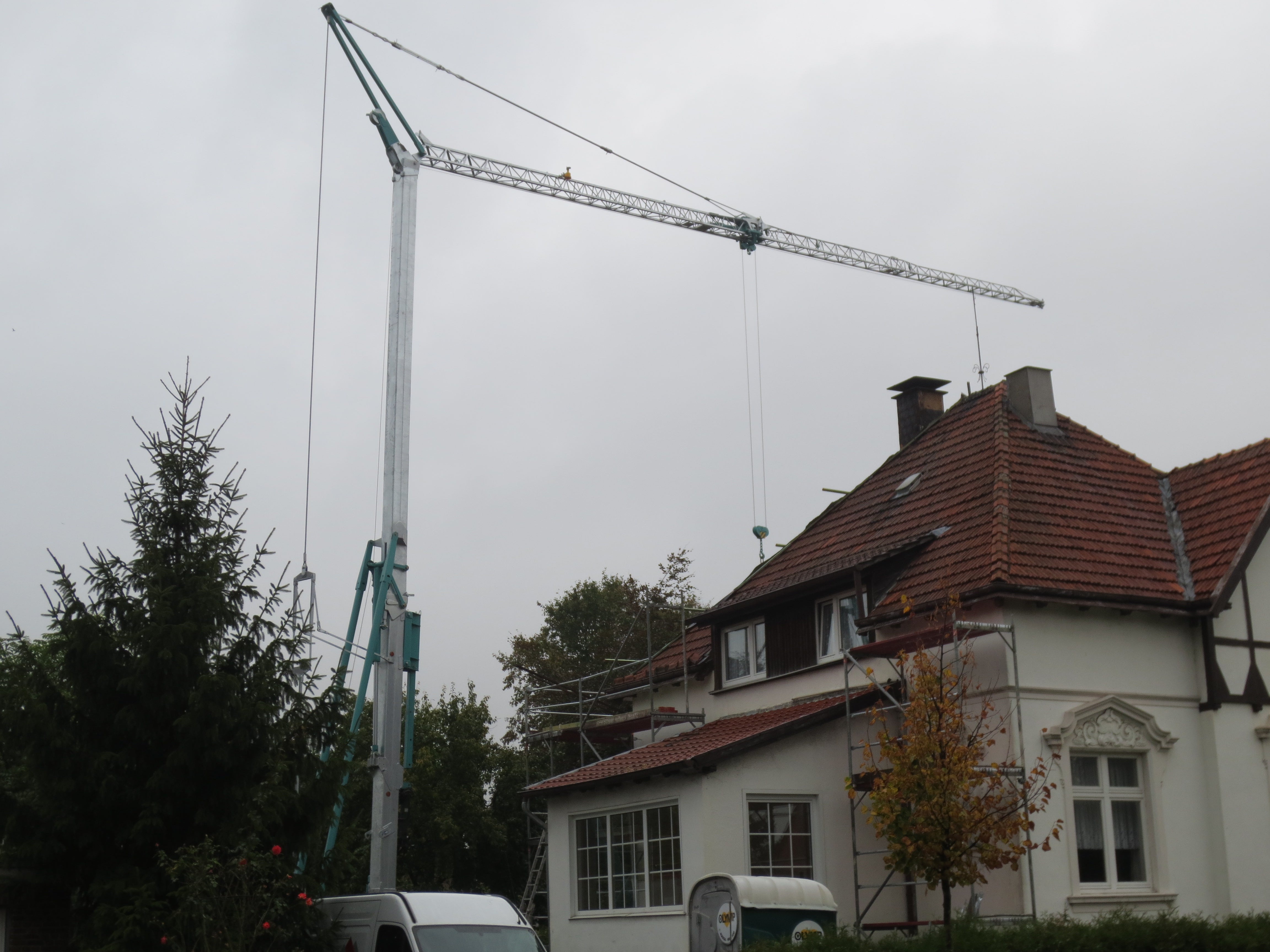 Kurzzeit-Kran mieten – 22 m CM221, hydraulischer Aufbau