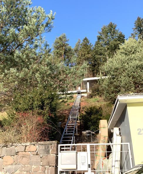 Hanglift mieten – GEDA Geländelift / Lastenaufzug für steile Grundstücke – 2