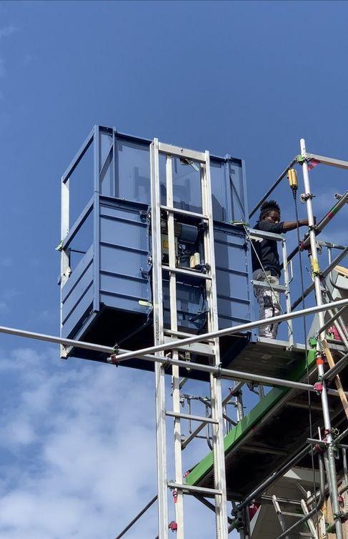 Gerüstaufzug mieten – GEDA 200 Z Zahnstangenlift / Senkrechtaufzug – 3