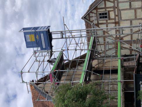 Gerüstaufzug mieten – GEDA 200 Z Zahnstangenlift / Senkrechtaufzug