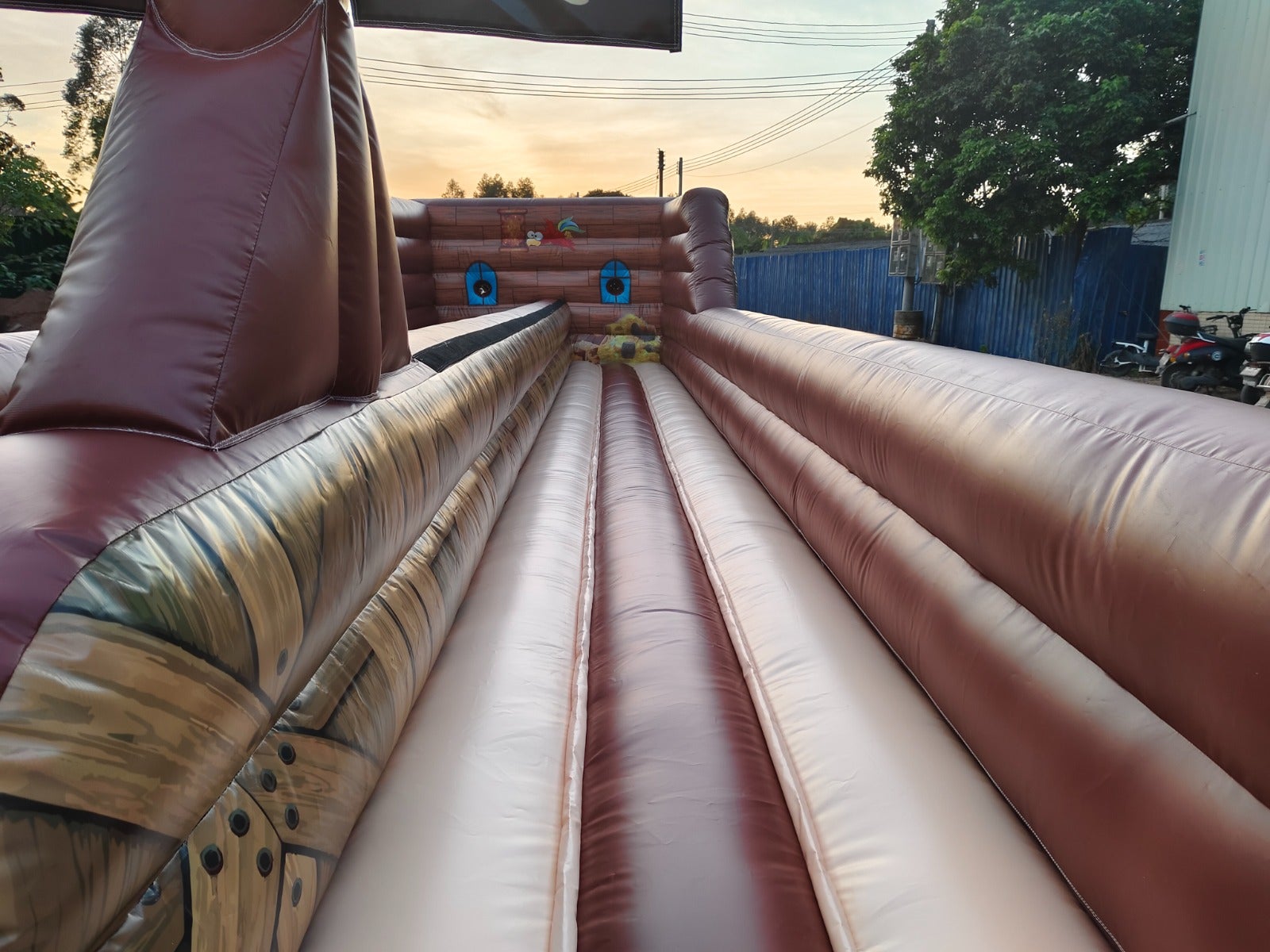 Bungee Run mieten – Hüpfburg-Parcours für jede Altersgruppe – 2
