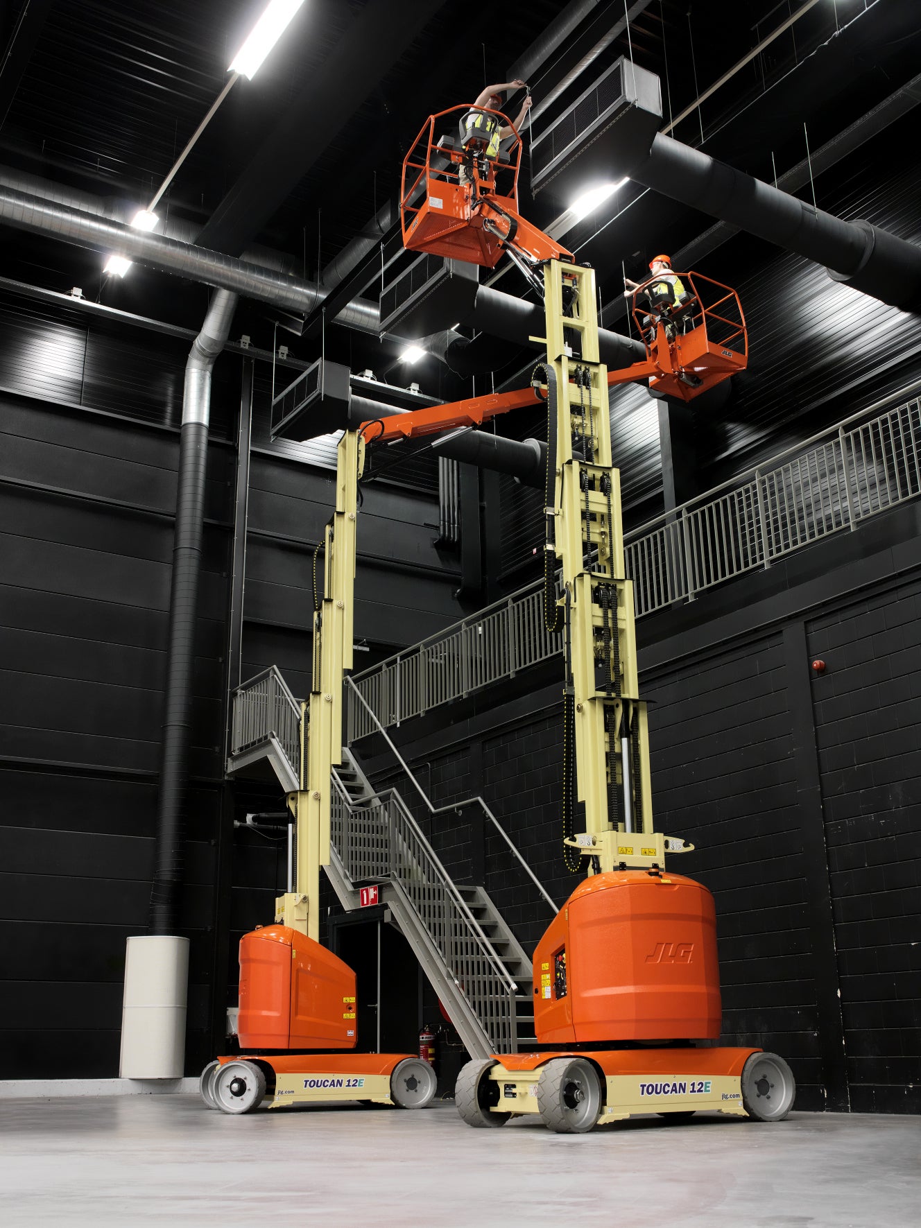 Senkrechtlift mieten - Elektro 12 m, JLG Toucan 12E Plus, Korbdrehung – 3