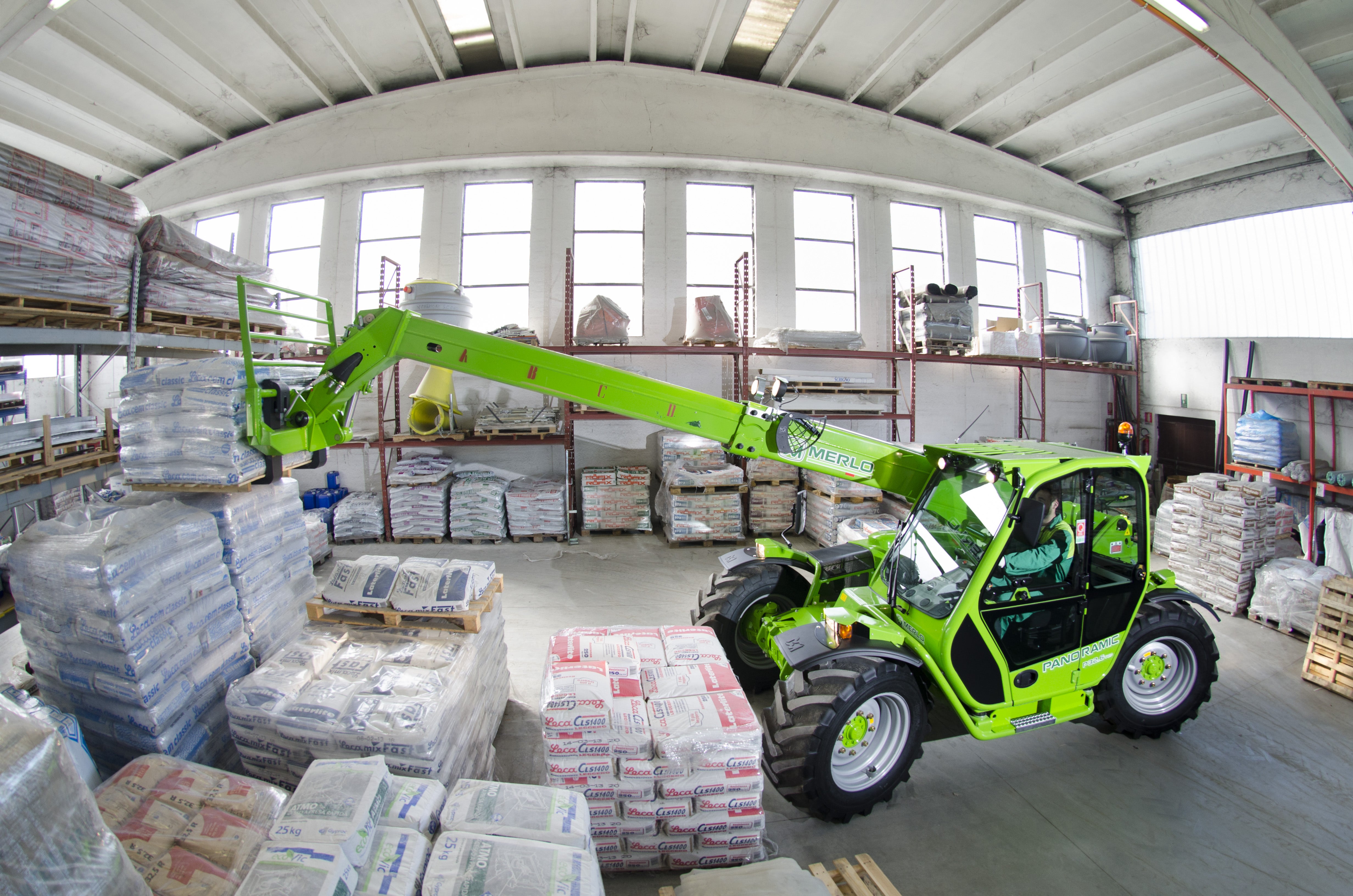 Teleskopstapler mieten - Merlo P 32.6 L Plus, 6,40 m, 3.200 kg Traglast – 3