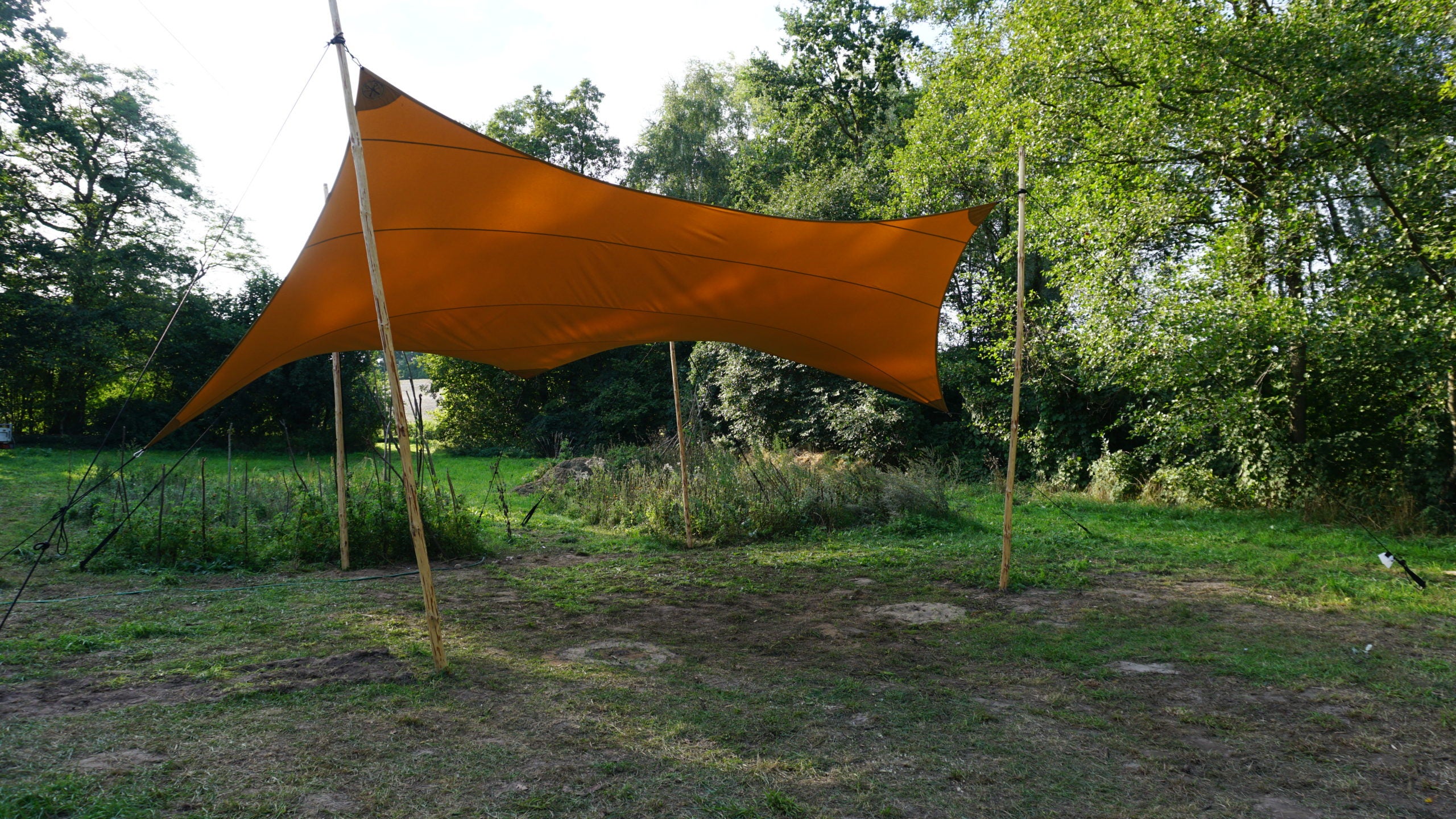 Bühnentarp mieten – Bühnenüberdachung für kleine Bühnen 4x4 m (ca. 30 m²)