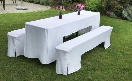 Bierzeltgarnitur mieten – Tisch & 2 Bänke, Hussen & Stehtisch Quattro für Gartenparty