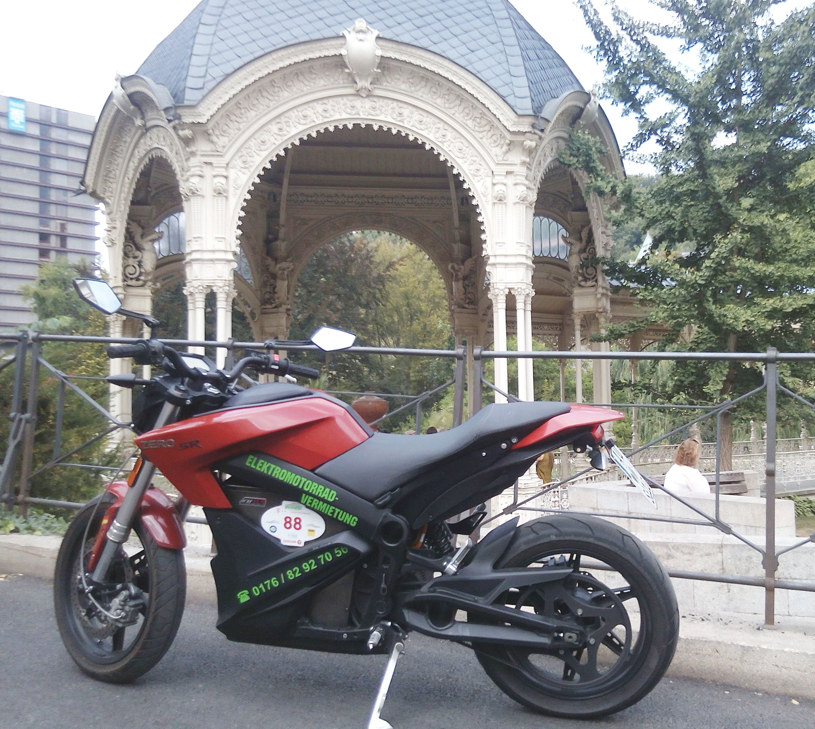 Zero SR Elektromotorrad mieten – E-Motorrad, 0–100 in 3,3 s