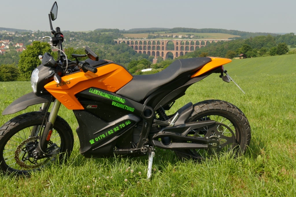 Zero DSR Elektromotorrad mieten – E-Motorrad mit 146 Nm leihen
