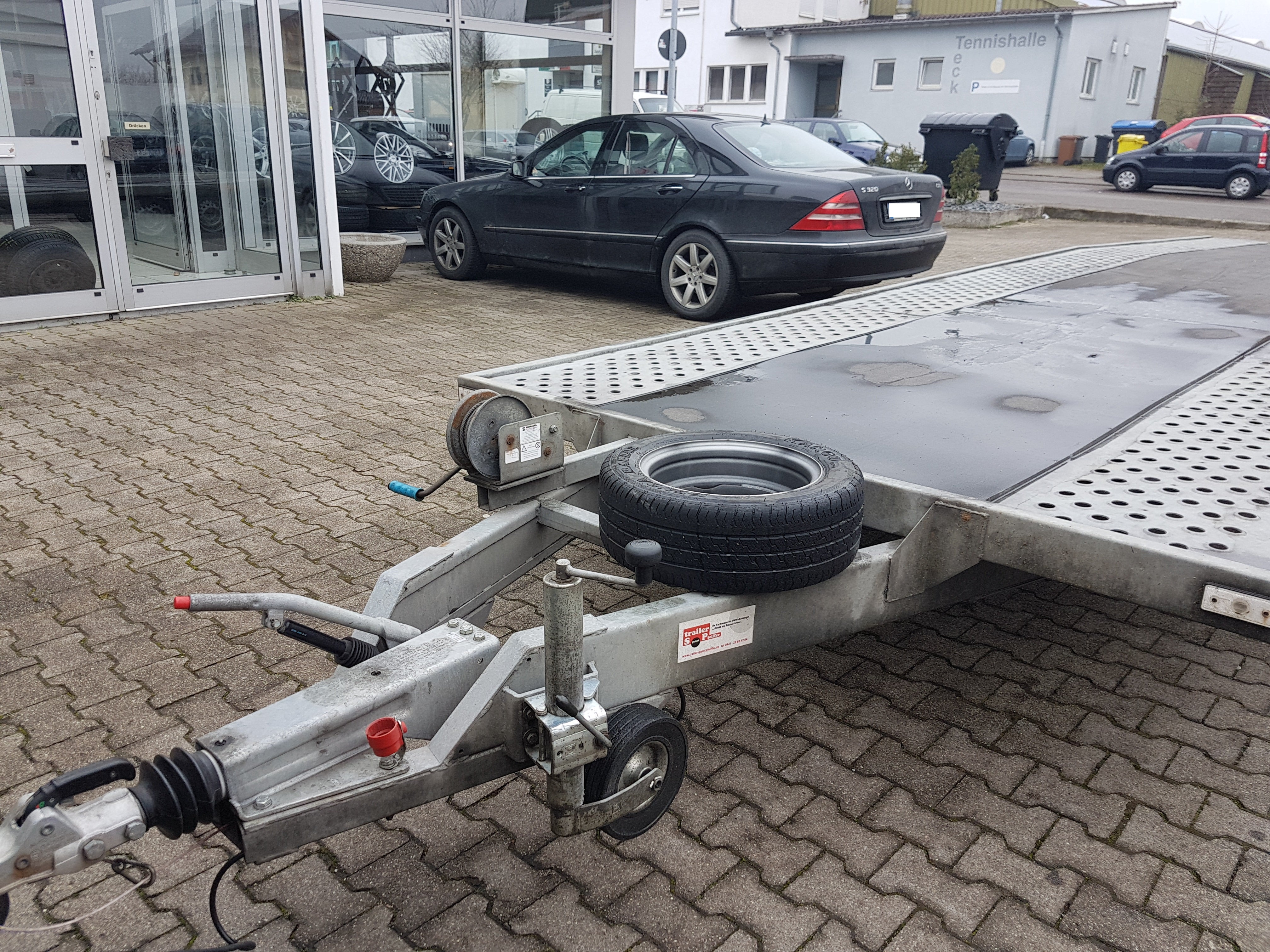 Autotransporter XL TY 77 mieten – 8,10 m Ladefläche, Seilwinde, gebremst – 4