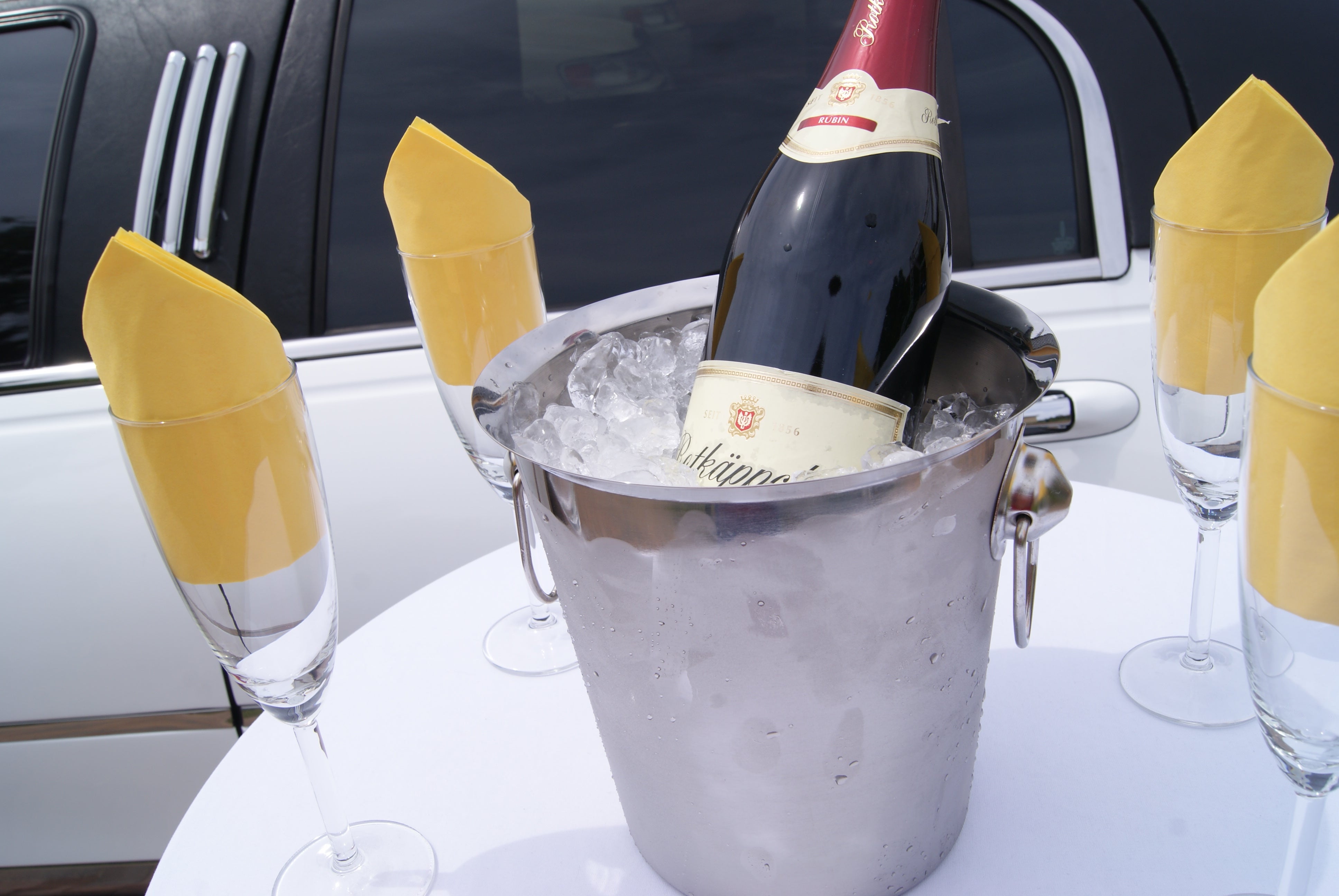 Stretchlimousine mieten - Lincoln Towncar XXL fast 10 Meter Hochzeitsauto – 4
