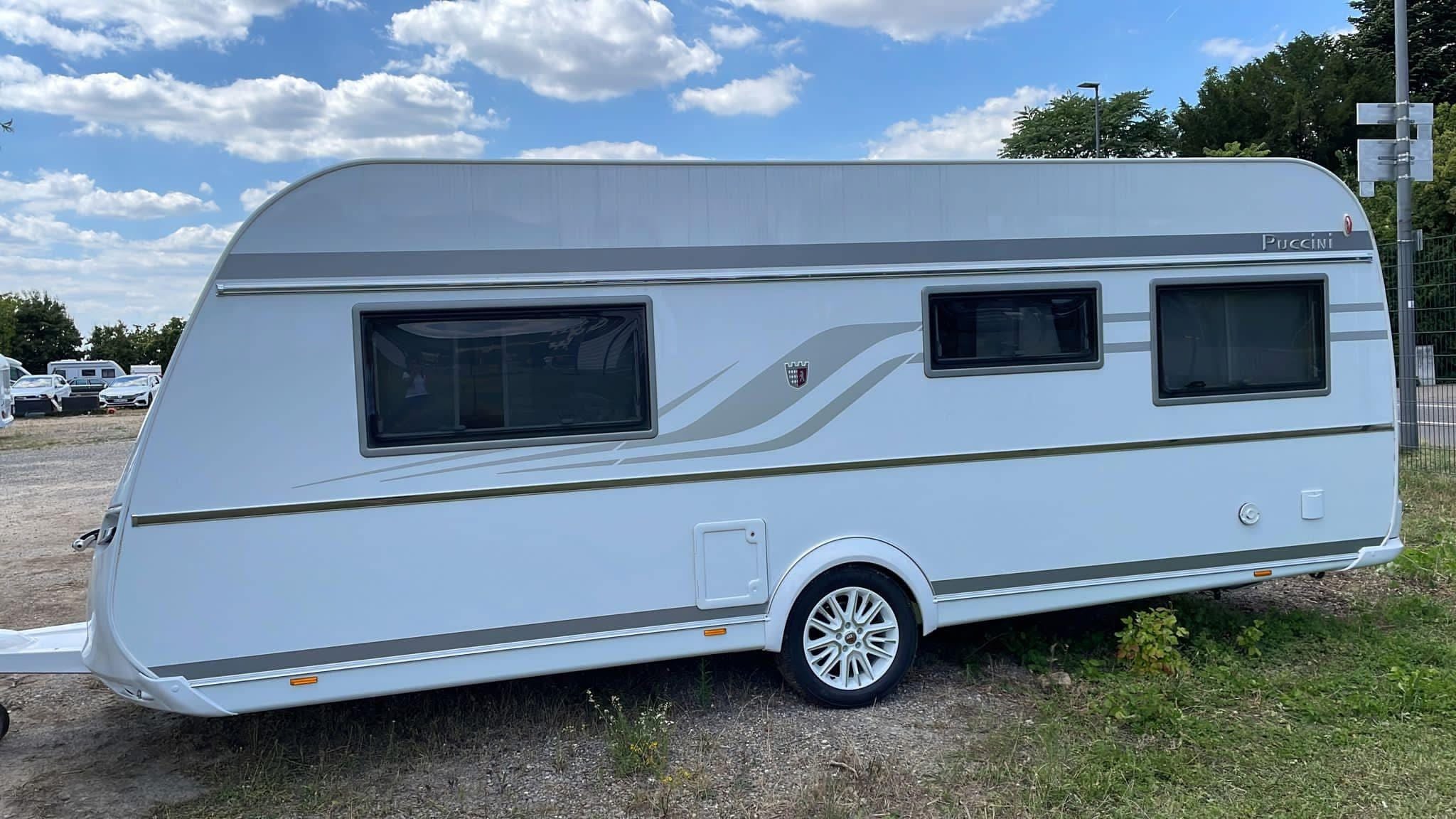 Wohnwagen mieten: Tabbert Puccini 550E – Mover, Klima, TV, Markise, 4–5 Schlafplätze – 3