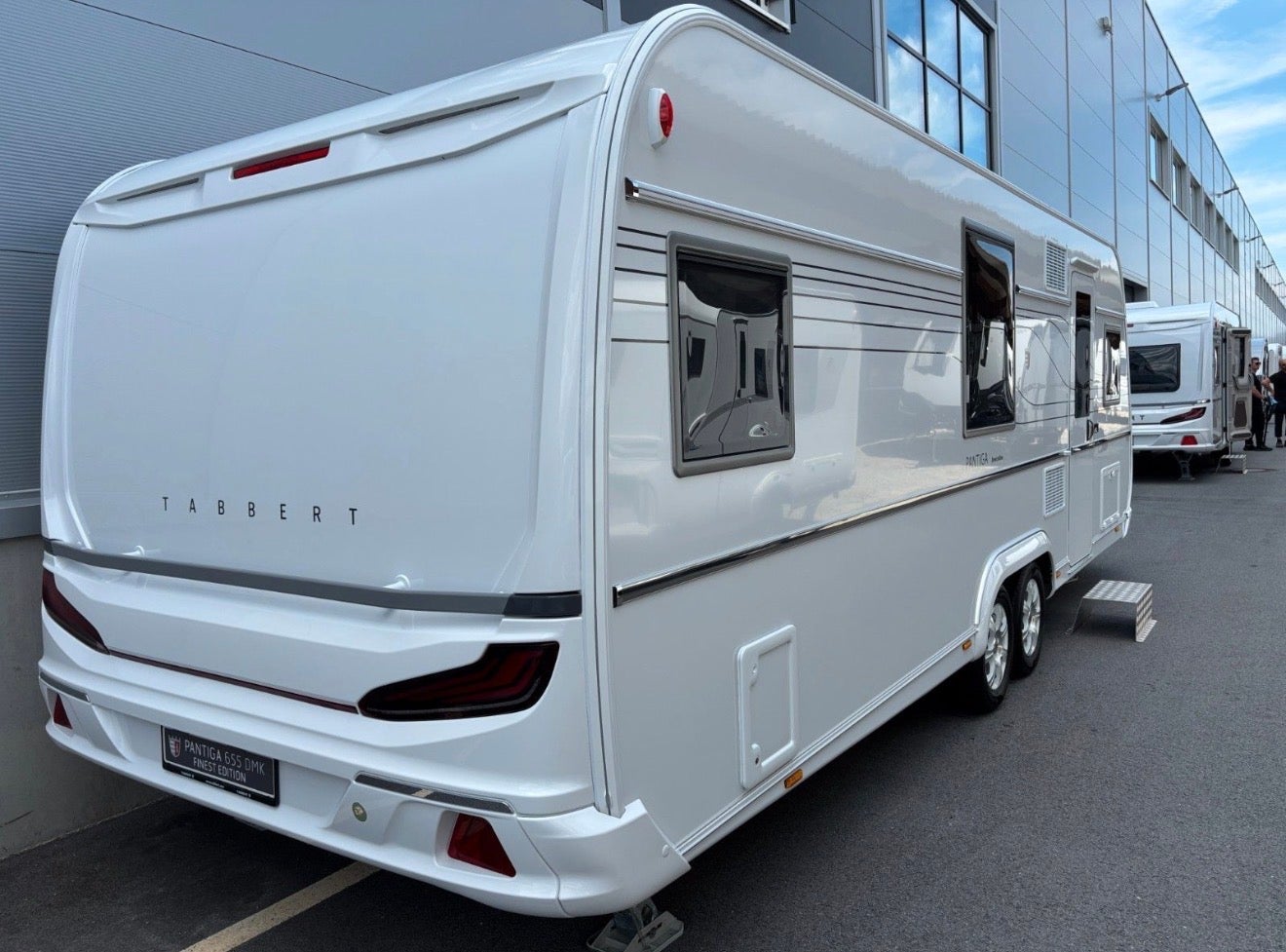 Wohnwagen mieten: Tabbert Pantiga 655 DMK Neuwagen 2026 – Klima, SAT-TV, Mover, 6 Schlafplätze – 2