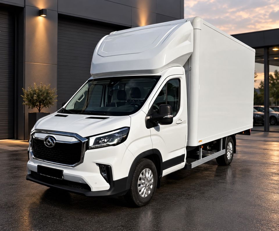 Transporter mit Koffer mieten in Bochum – Monatsmiete 2.300 €, 5.000 km frei