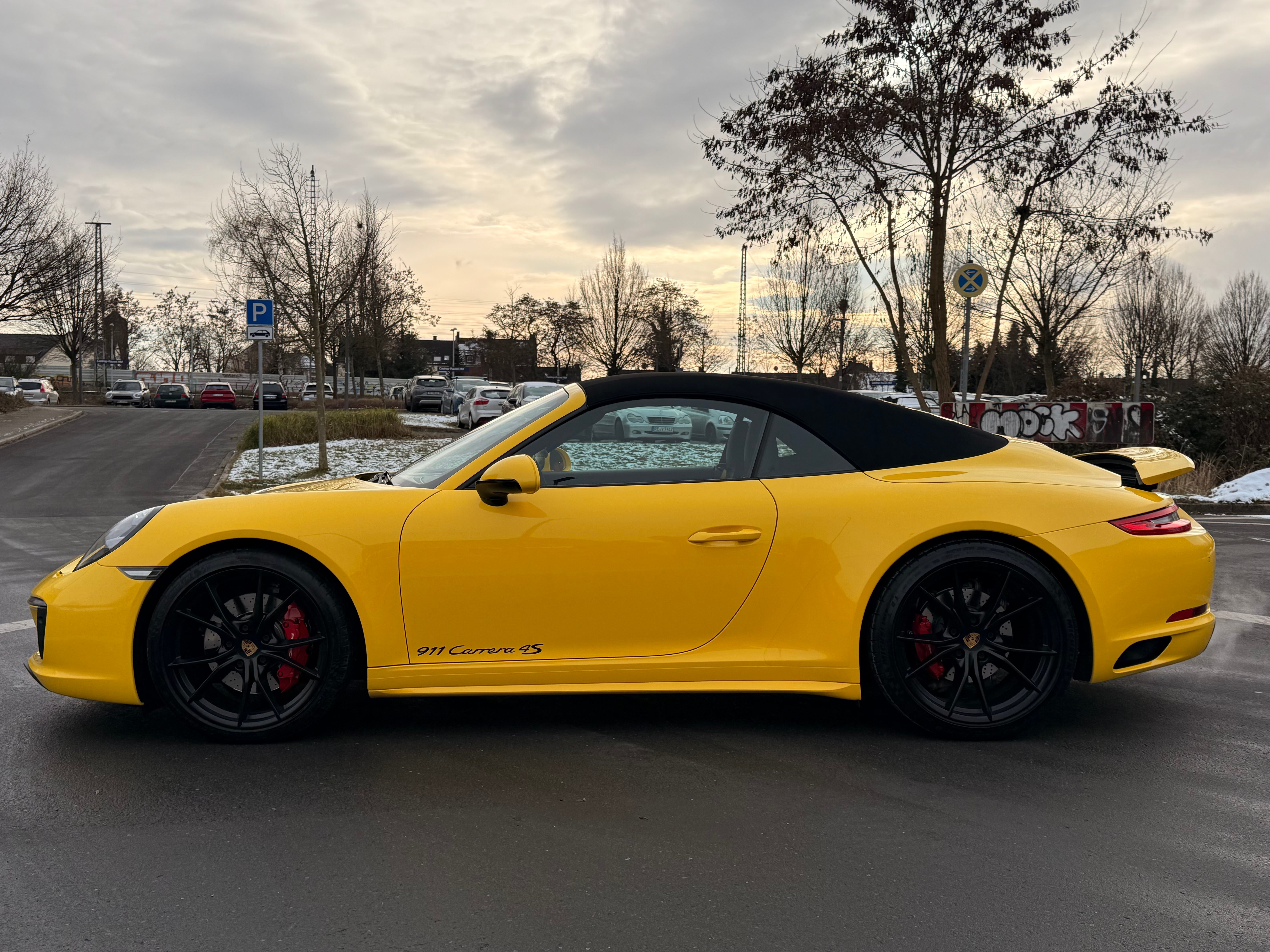 Porsche 911 Carrera 4S Cabriolet (991.2) mieten – 420 PS, PDK, Allrad – 3