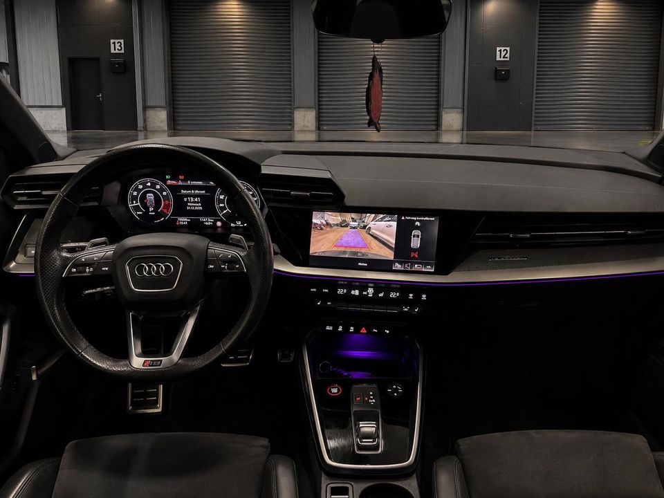 Audi RS3 mieten in Bochum – Sportwagen ab 149 € pro Tag, auch als Hochzeitsauto – 4