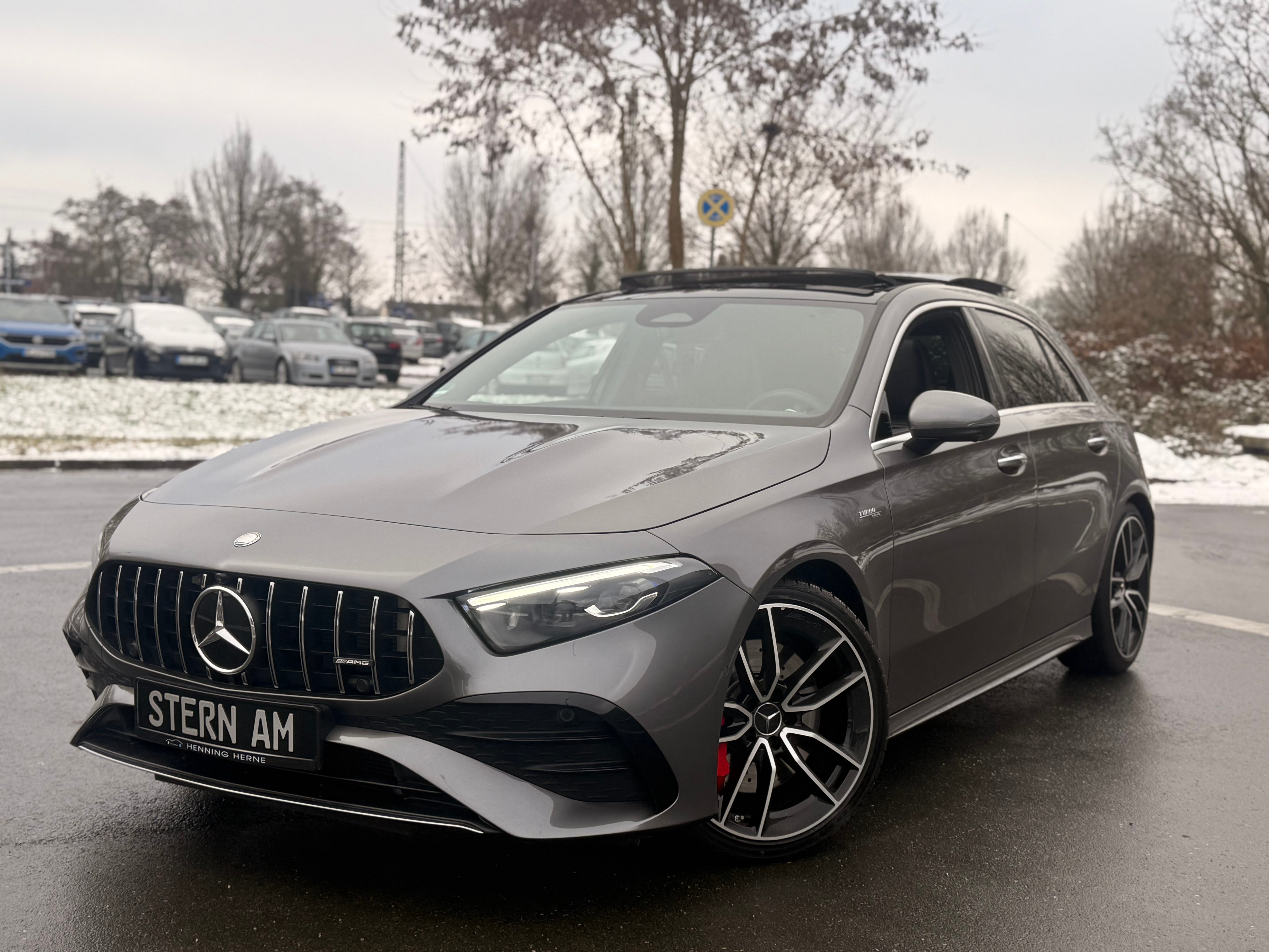 Mercedes-AMG A35 mieten – sportlicher Kompaktsportler
