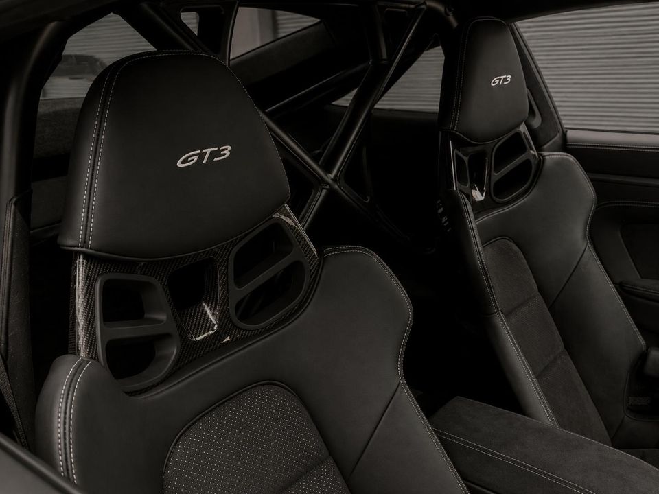 Porsche 992 GT3 mieten in Bochum – 510 PS ab 499 € pro Tag, 200 km inklusive – 4