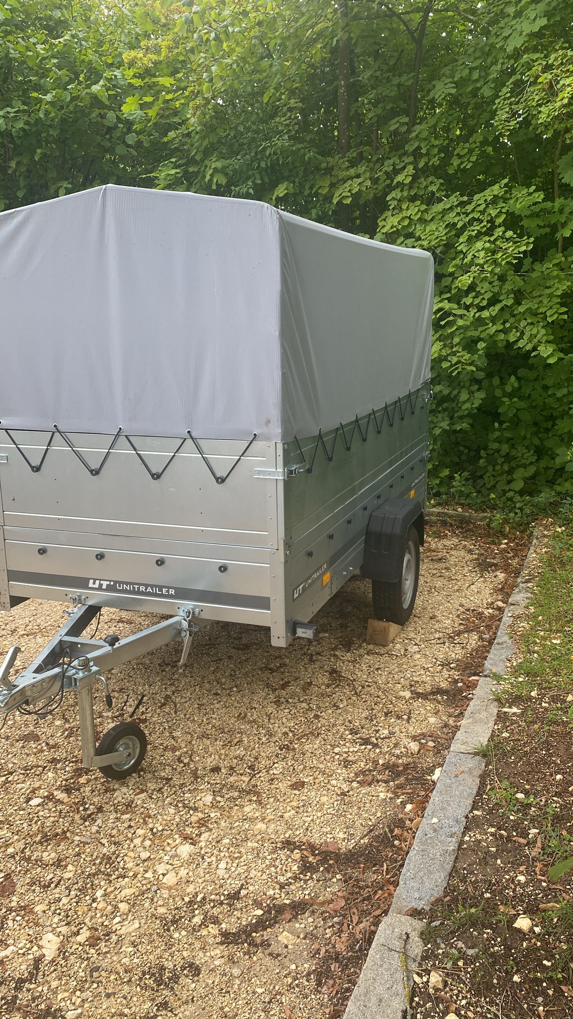 Anhänger 750 kg mieten – fahrbar mit B-Führerschein, 260 lang – 3