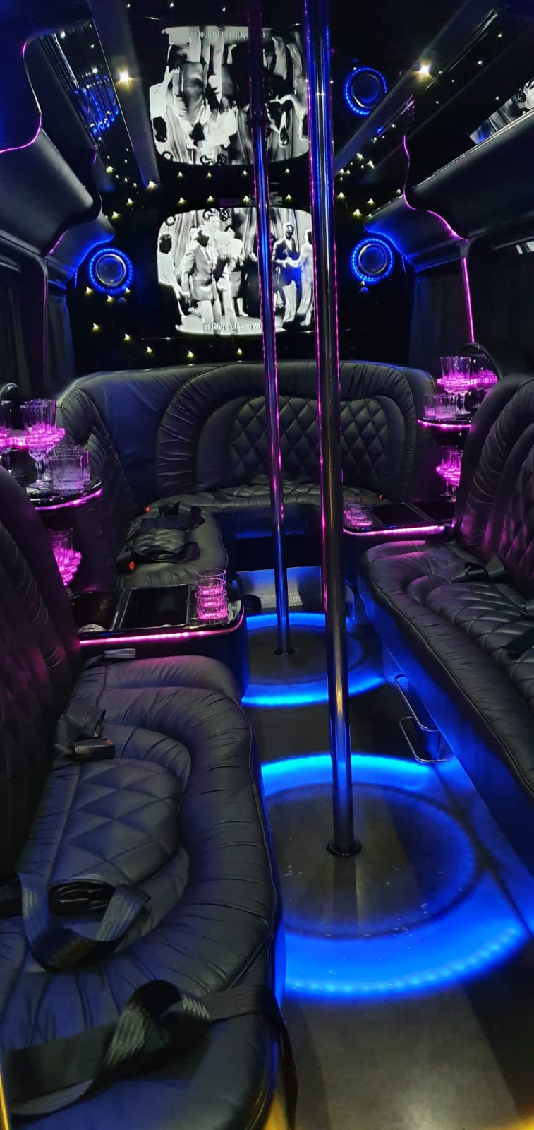 Partybus mieten - Mercedes Sprinter mit Lounge & Soundsystem (bis 13 Sitzplätze) – 4