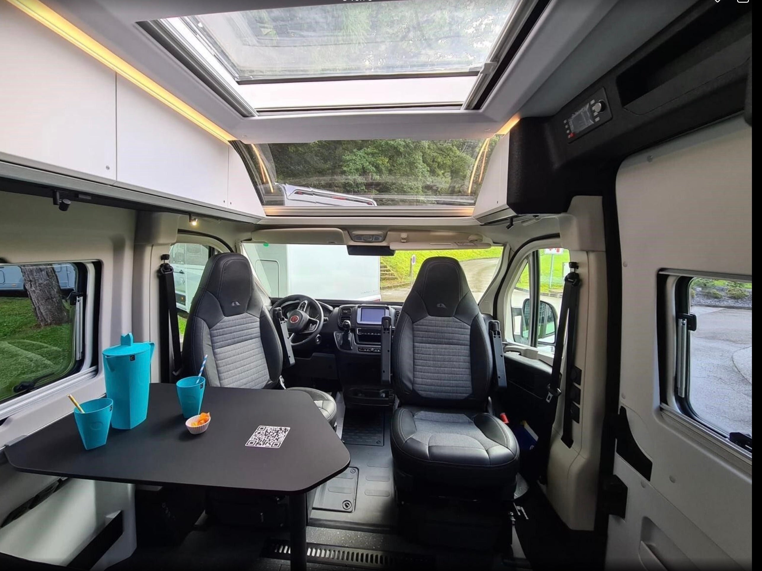 Adria Twin Supreme 640 SGX Camper Van mieten - voll ausgestattet, reisefertig – 2