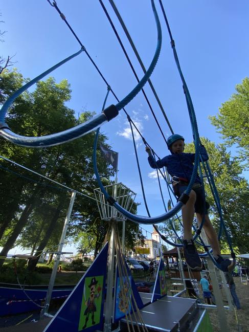 Kinder-Hochseilgarten mieten - mobiler Klettergarten Pirates, TÜV-Sicherung – 2