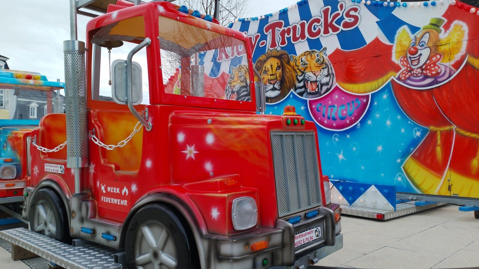 Kinderkarussell Kidy-Trucks mieten - Schienenbahn mit Circus-Welt für 16 Kinder – 3